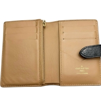 【LOUIS VUITTON/ルイ・ヴィトン】 ヴェルティカル ウォレット コンパクト M81561 二つ折り財布 レザー ブラック革/ゴールド金具 レディース【中古】【真子質店】【BL】【DYx】