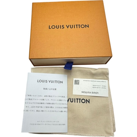 【LOUIS VUITTON/ルイ・ヴィトン】 ヴェルティカル ウォレット コンパクト M81561 二つ折り財布 レザー ブラック革/ゴールド金具 レディース【中古】【真子質店】【BL】【DYx】