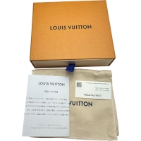 【LOUIS VUITTON/ルイ・ヴィトン】 ヴェルティカル ウォレット コンパクト M81561 二つ折り財布 レザー ブラック革/ゴールド金具 レディース【中古】【真子質店】【BL】【DYx】
