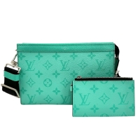 【LOUIS VUITTON/ルイ・ヴィトン】 M30934 ガストン ウェアラブルウォレット ショルダーバッグ/タイガラマ マイアミグリーン レディース【中古】【真子質店】【BL】【IKxx】