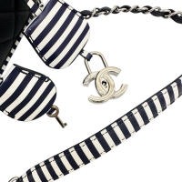 【CHANEL/シャネル】 CCフィリグリー カード/シール有 チェーンショルダー バニティ ハンドバッグ キャビアスキン ネイビー/ホワイト レディース【中古】【真子質店】【BL】【MaMoxx】