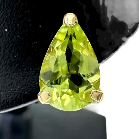 しずくモチーフ ペリドット 0.35×2ct ピアス K18ゴールド 18金 0.5g レディース【中古】【真子質店】【NN】【YY】