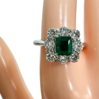 12.5号 エメラルド 0.80ct ダイヤモンド 計1.18ct リング・指輪 Pt900プラチナ 7.3g レディース【中古】【真子質店】【NN】【IMiIMo】