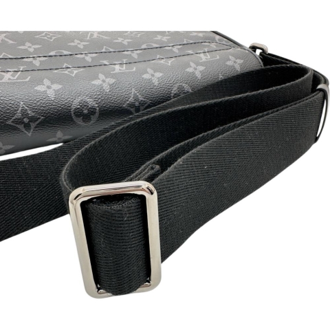 【LOUIS VUITTON/ルイ・ヴィトン】 ディストリクトPM NV2 モノグラムエクリプス M45272 ショルダーバッグ PVC ブラック メンズ【中古】【真子質店】【BL】【ITMix】