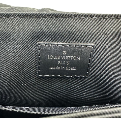 【LOUIS VUITTON/ルイ・ヴィトン】 ディストリクトPM NV2 モノグラムエクリプス M45272 ショルダーバッグ PVC ブラック メンズ【中古】【真子質店】【BL】【ITMix】