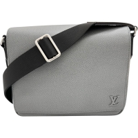 【LOUIS VUITTON/ルイ・ヴィトン】 ディストリクトPM NV3 タイガ M30851 ショルダーバッグ レザー グラシエ(グレー) メンズ【中古】【真子質店】【BL】【IMaMoMa】