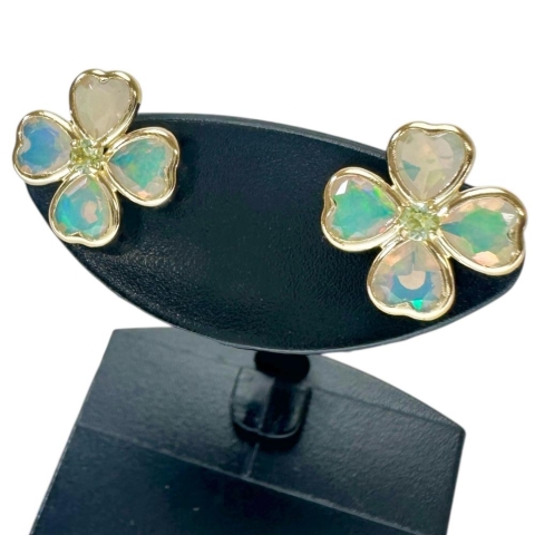 フラワーモチーフ オパール ペリドット ピアス K18ゴールド 18金 1.0g レディース【中古】【真子質店】【NN】【IMiMa】
