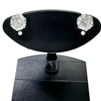 ダイヤモンド(H-SI2-VG) 0.348ct ダイヤモンド(G-SI2-VG) 0.315ct ピアス Pt900プラチナ 0.4g レディース【中古】【真子質店】【NN】【DIMi】